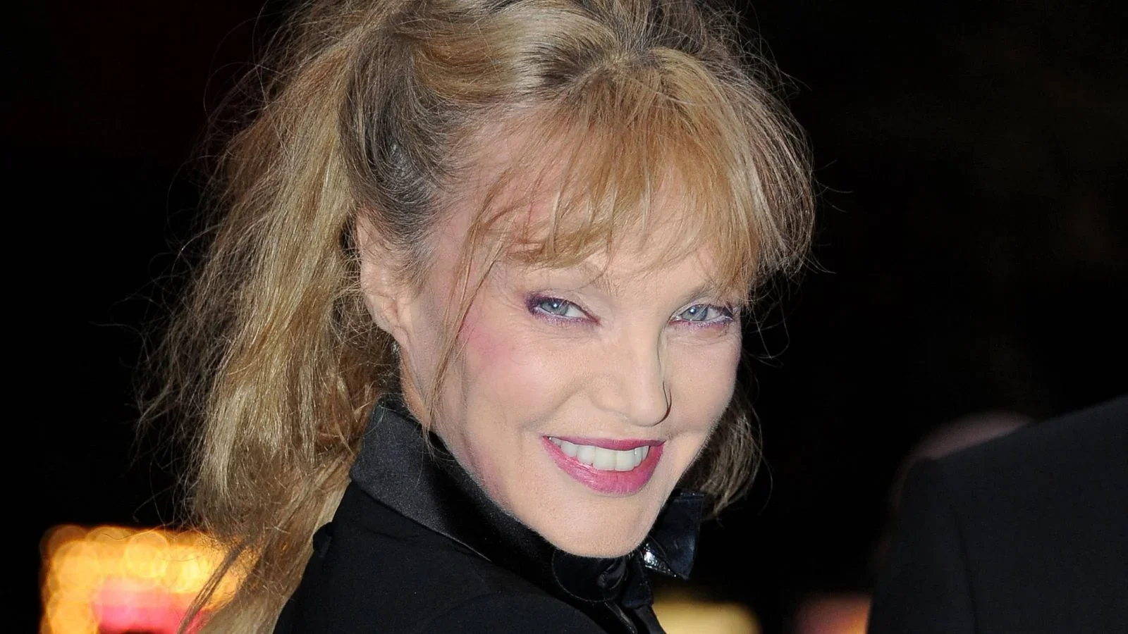 Arielle Dombasle sans maquillage dans sa jeunesse