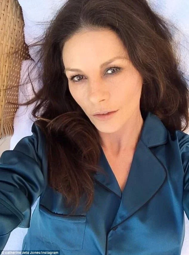 Catherine Zeta-Jones au naturel sans maquillage