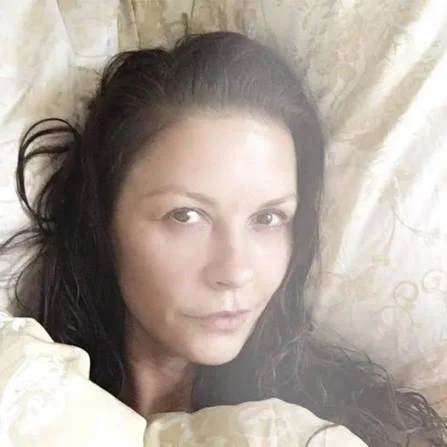 Catherine Zeta-Jones au naturel sans maquillage